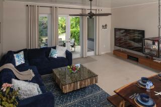 Nautilus-Beach Front Family Friendly Prime Locale - 7