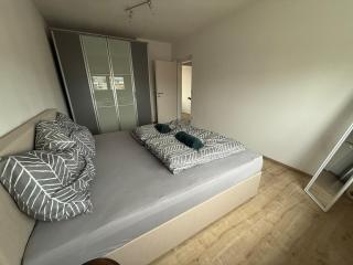 Modern & Geräumig & 3 Min zur Straßenbahn - 9