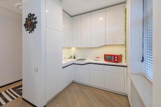 Modern White Moss Apartment Kaunas Center - 8