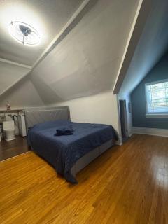 2 Bdr separate upper unit with Parking, Balcony, WIFI and Fireplace - 1