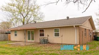 Chic & Spacious 3BR2BA Home in Pecan Lake - 7