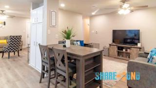 Chic & Spacious 3BR2BA Home in Pecan Lake - 2