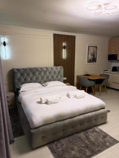 Golden Sky Residence - 0