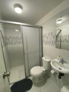 Habitación cerca al aeropuerto 1 - 3