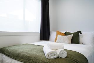 Sunshine & Sea Breeze Papamoa Two-Bedroom Retreat - 7