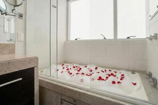 Loft c/ Banheira_Cama King_Região Central Floripa - 8