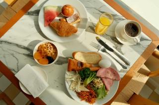 The Grandeur Hotel - 3