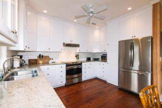 Creekside Cottage - 3