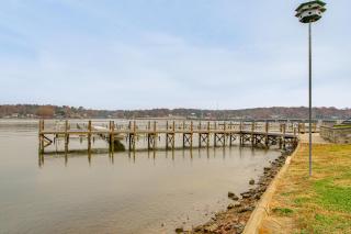 Lake Greenwood Getaway with Docks and Waterfront Views - 8