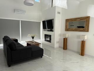 Incredible 2-story house in Solanas Design Village - 0