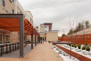 Courtyard by Marriott St. Louis West County - 2