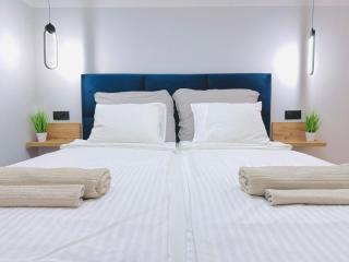 Central Boutique Studio - 2