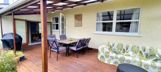 Quiet cul de sac, close to Abel Tasman - 3