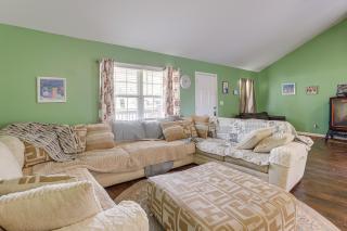 Pets Welcome! Spacious Boligee Home with Yard - 6