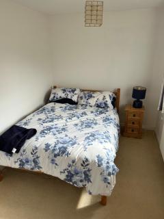 Whole house 2 double bed rooms 2 parking spaces - 8