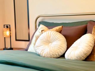 BOHO Style Home LA -Free Parking 10min To Cedars - 5