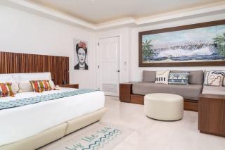 Luxury- HDM Condo Concierge Golf Cart - 1