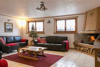 Chalet Credence Morzine Outdoor Hot Tub Sleeps 19 - 3