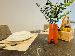 Stylish private-entrance studio with bath and shower near Nijmegen Centre - 5