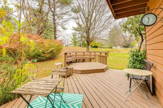 2 Mi to Lake Elkhorn Park Family Gem with Deck! - 0