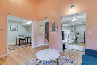 2 Mi to Lake Elkhorn Park Family Gem with Deck! - 5