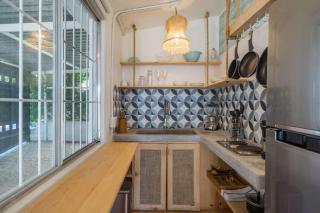 Cozy Studio Steps from Beach & Surf - 8