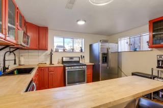 Walkable Denver Apt 3 Mi to Train Pets Welcome! - Lakewood - 5