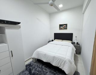 MODERNO APARTAMENTO COMPLETO EN EXCELENTE UBICACIÓN c - 9