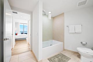 Lyfe Residence Building - Private apts over the beach - 2