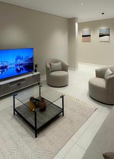 شقة فندقية حديثة غرفة نوم وصالة ومطبخ - 8