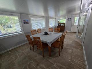 Stunning Withlacoochee Riverside Cabin 5BR 4BA Sleeps 16 - 3