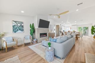 Family-Friendly 4BR Near Beach & Downtown - 7