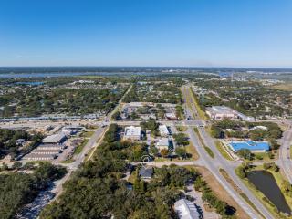 Family-Friendly 4BR Near Beach & Downtown - 5