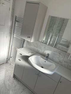 Cosy Cottage Great Bentley near station and shops - 9