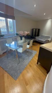 Modern Spacious 4 Bedroom house in St John's Wood - 0