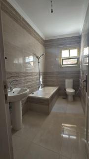 فيلا فاخرة 6 شقق و 2 استوديو و بازمنت - 4