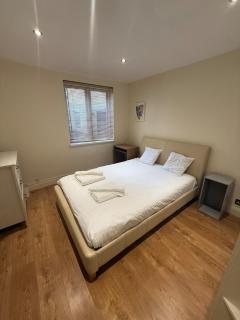 Modern Spacious 4 Bedroom house in St John's Wood - 8