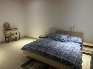 Mirlees Court Homely Inn - 6