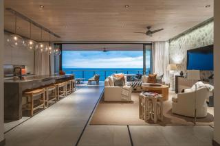 Quetzal V by Rove Travel - PH with Terrace & Hot Tub - 0