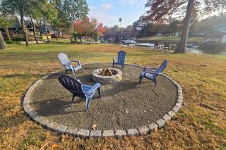 Private Dock Waterfront Cedar Creek Lake Home - Eustace - 1