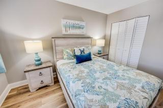 King Suite 3BR,Direct Oceanfront Views, Remodeled! - 1