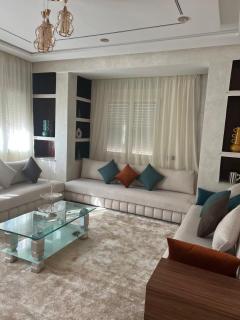 Appartement Abdessamad Hébergement réservé aux familles - 0