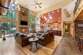 Sunriver Hot Tub Stay with Game Room near SHARC - 9