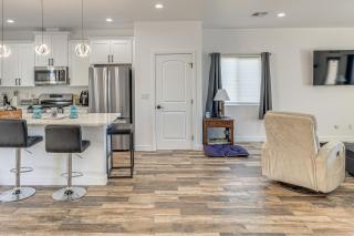 2 Mi to Colorado River! Home with Dog-Friendly Yard - 4