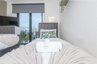 Springwell Suite - City Centre - Balcony & Pool Table - 3 Bed - 6