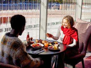 TRIBE Manchester Airport by Accor - 5