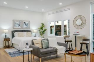 Luxury Studio Boston Landing w Rooftop Lounge - 4