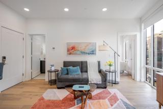 Luxury 1-Bed at The Vera Boston Landing MBTA - 4