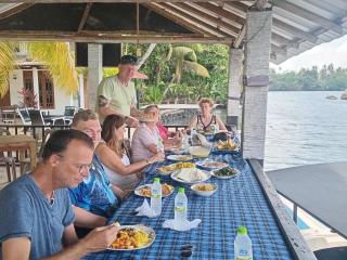 Lake Lane Guest Rest - 5