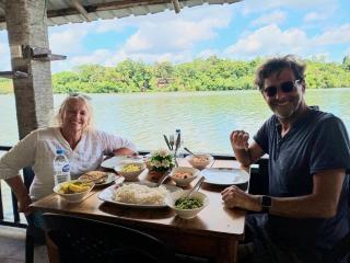 Lake Lane Guest Rest - 9